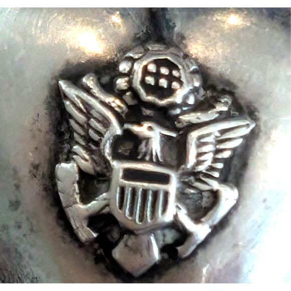 Vintage WWII Era Silver Puffy Heart Bow Eagle Crest Brooch 1.5 inches - Picture 5 of 5